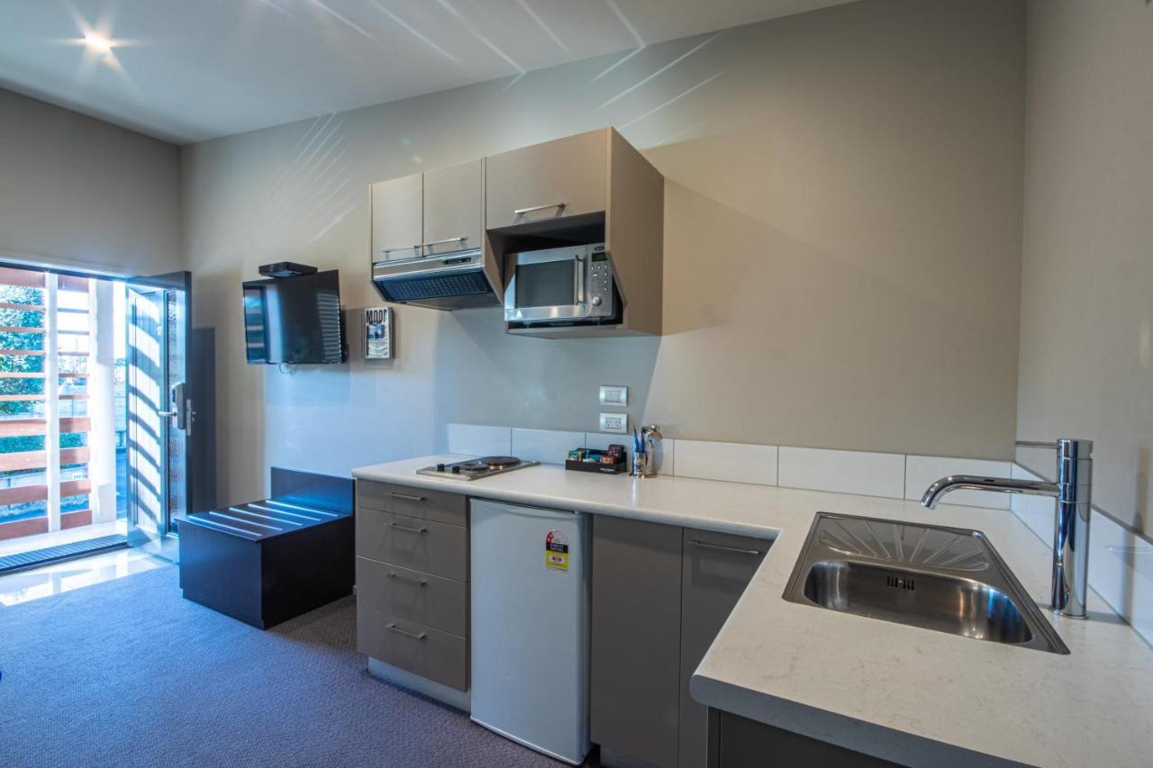 Amity Court Motel Stratford Εξωτερικό φωτογραφία