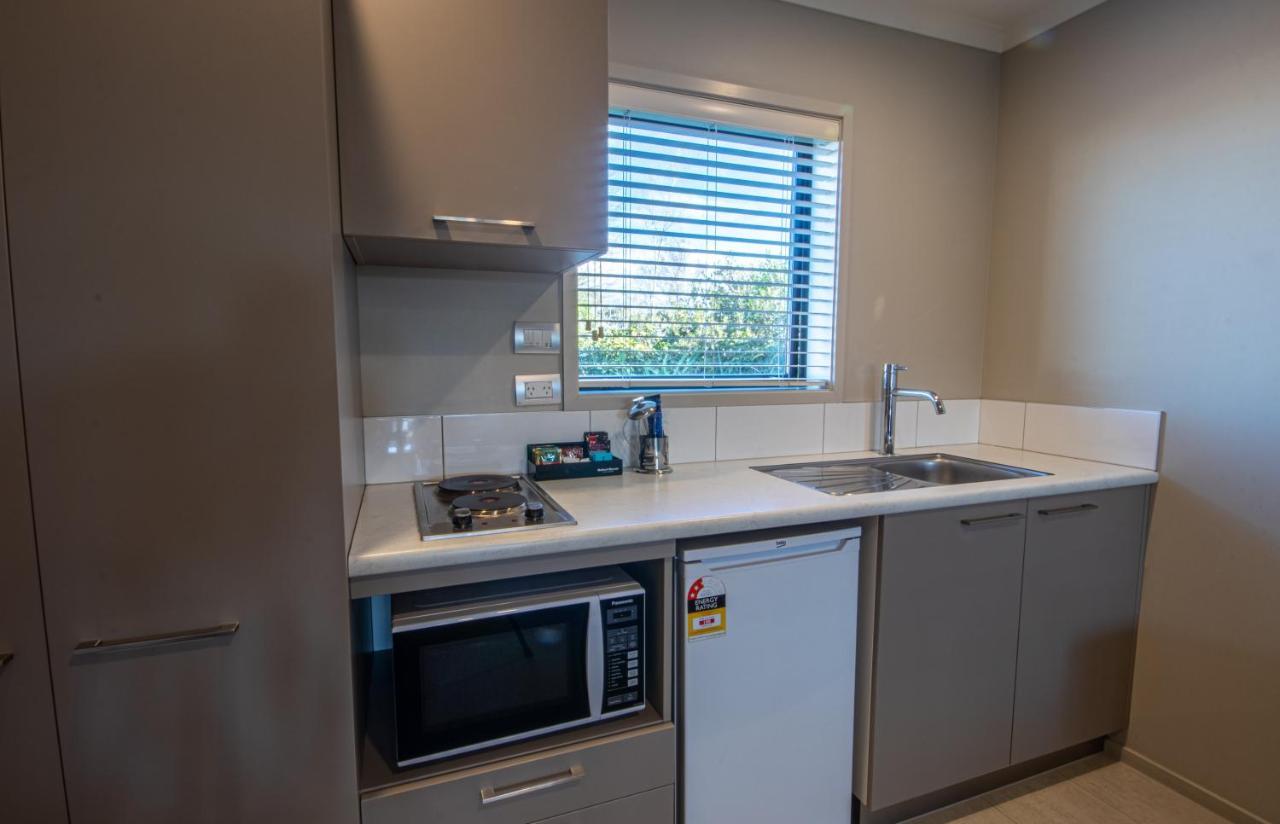 Amity Court Motel Stratford Εξωτερικό φωτογραφία