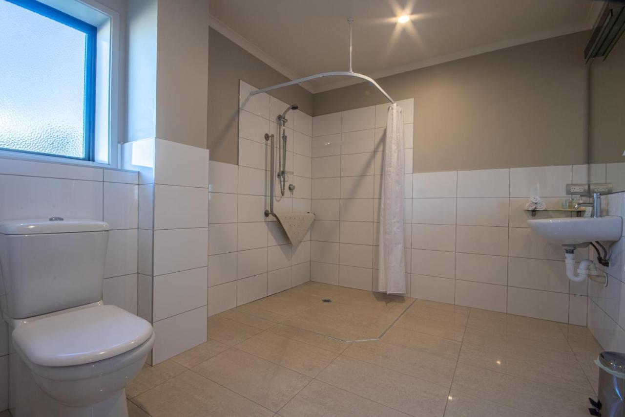 Amity Court Motel Stratford Εξωτερικό φωτογραφία