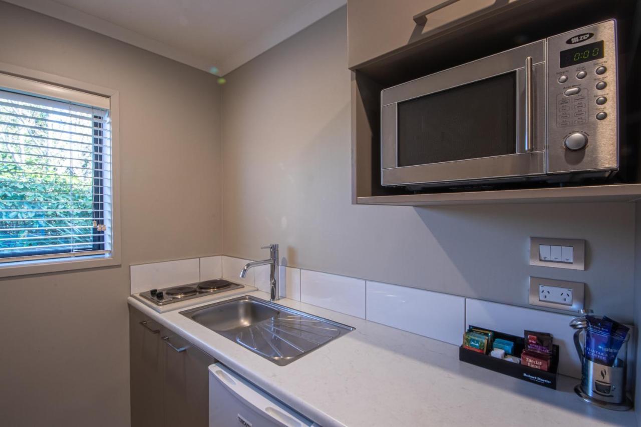 Amity Court Motel Stratford Εξωτερικό φωτογραφία