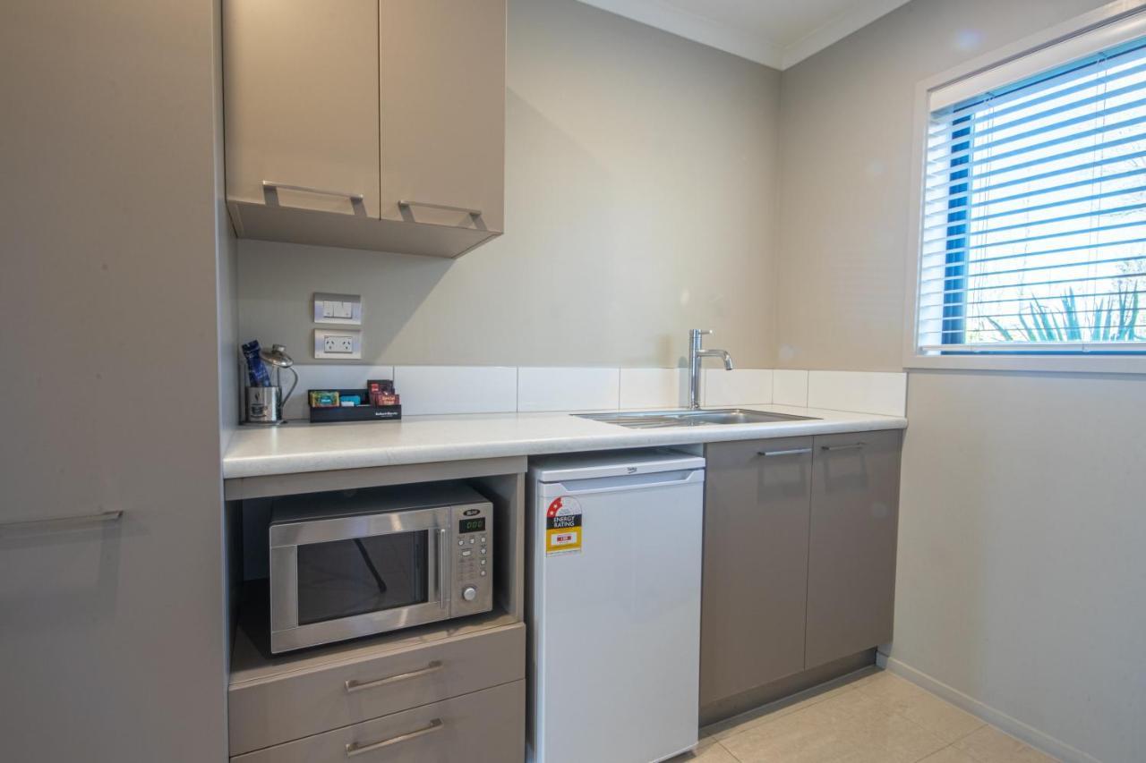 Amity Court Motel Stratford Εξωτερικό φωτογραφία