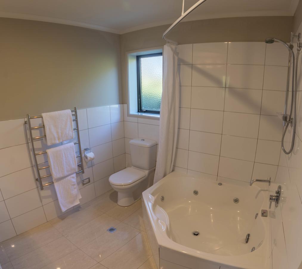 Amity Court Motel Stratford Εξωτερικό φωτογραφία