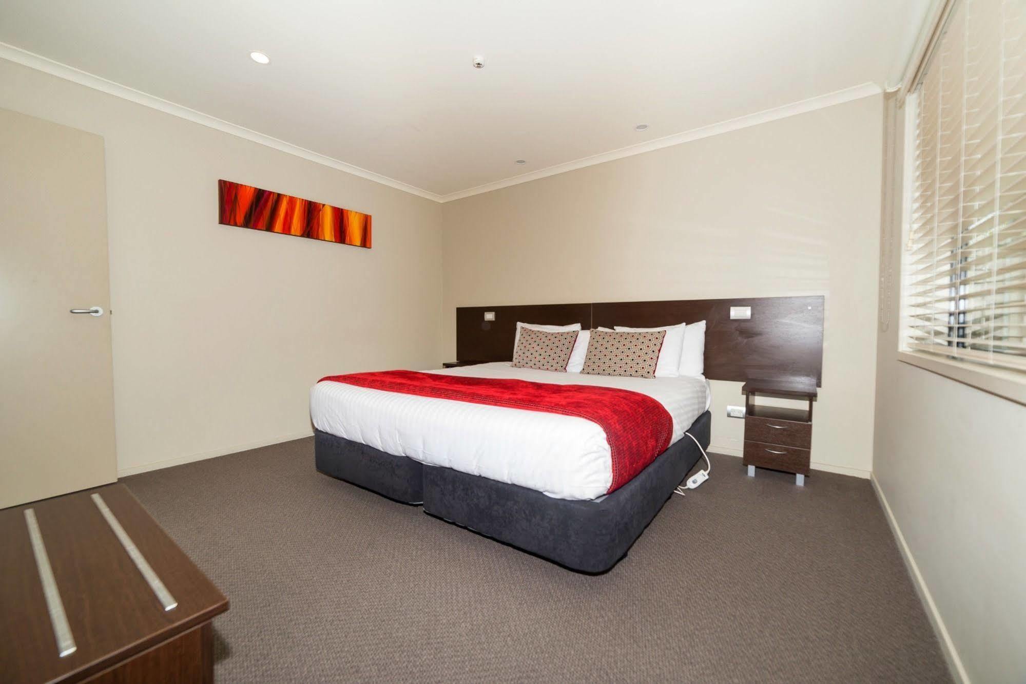 Amity Court Motel Stratford Εξωτερικό φωτογραφία